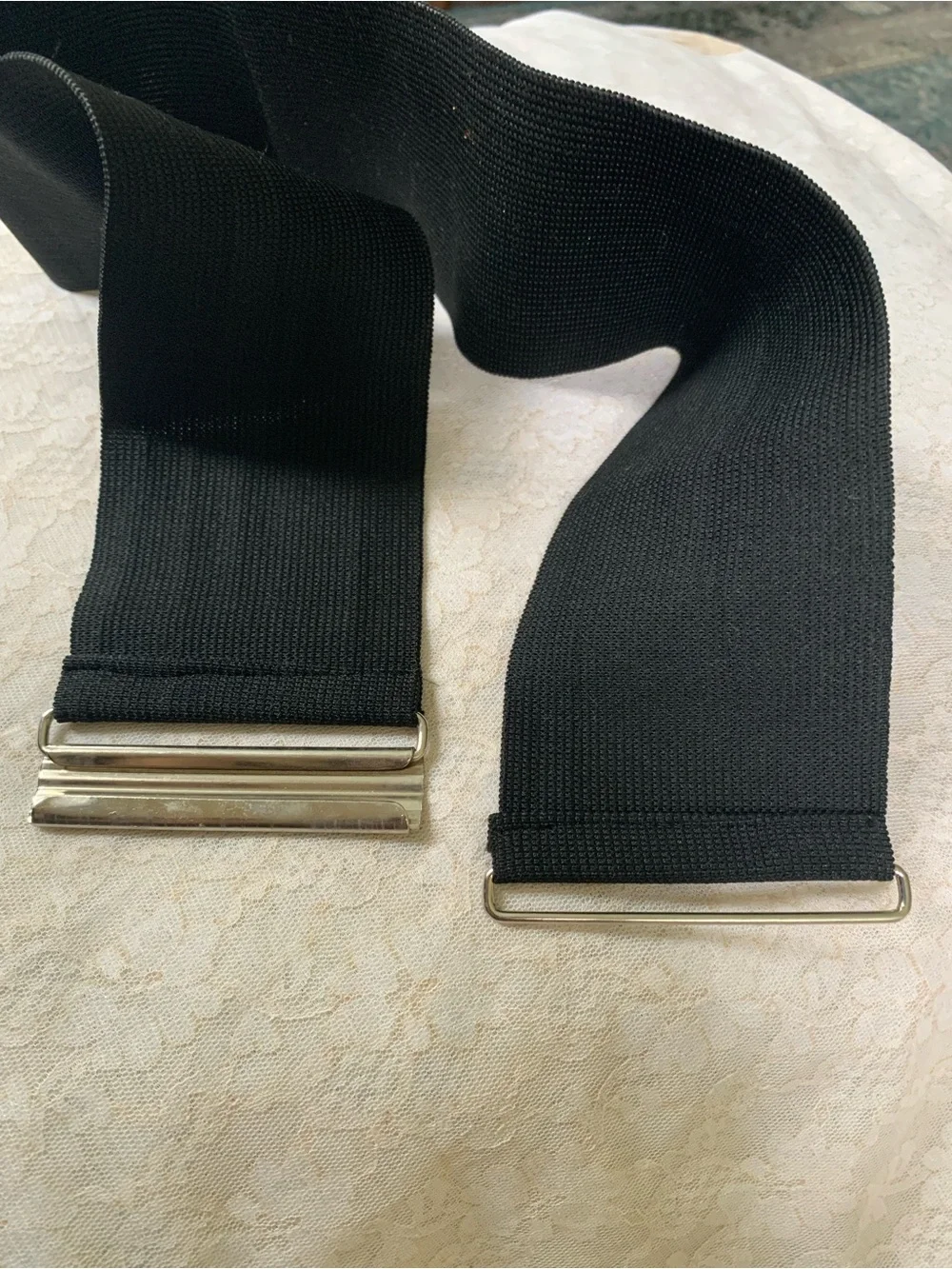 Black Elastic Stretch Waist Belt with Retro Silver Interlocking Clasp Buckle